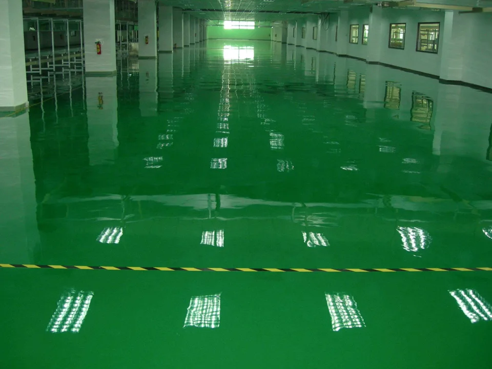 水泥混凝土地面受冻了起砂起尘怎么办