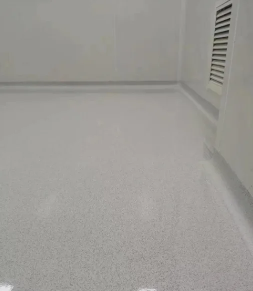 如何避免环氧彩砂地坪白斑的产生